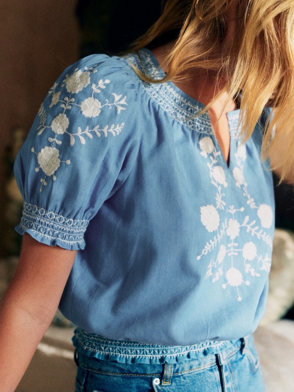 Sézane Marru Blouse in light chambray size 6 - Picture 2 of 7